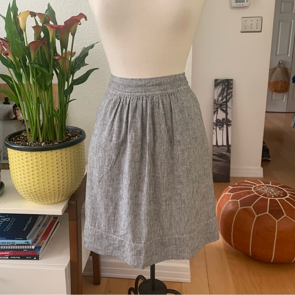 Eileen Fisher A-Line skirt with fine vertical stripes in grey and cream